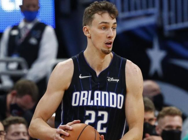 他凭借出色 他凭借出色