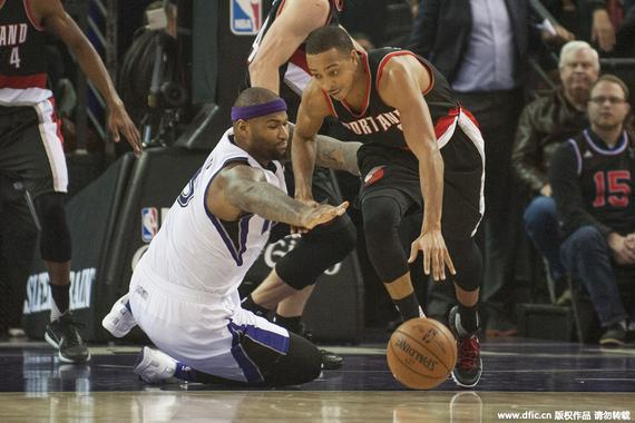 他的父亲也 他的父亲也