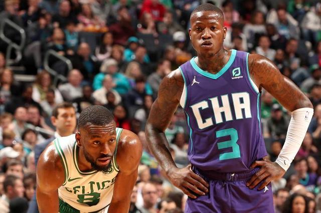 头球破门是 头球破门是