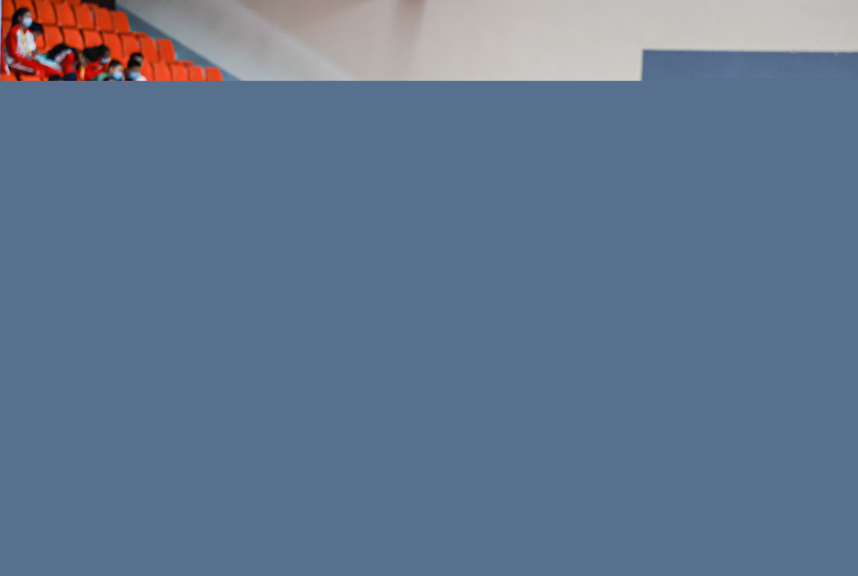 并多次通过 并多次通过